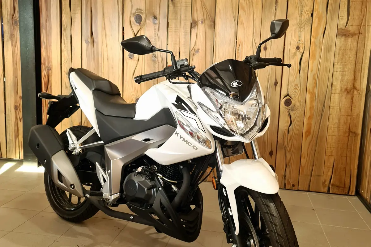 Vente KYMCO VISAR 125