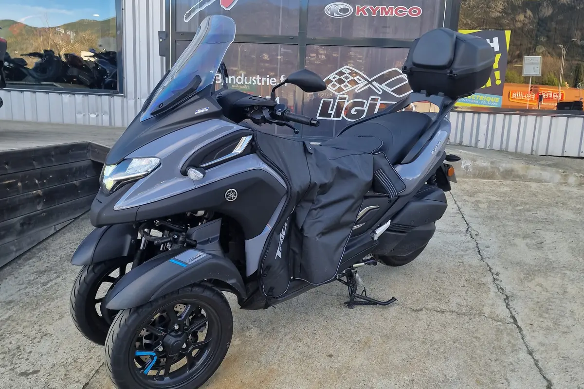 Vente Yamaha MWD 300 Tricity