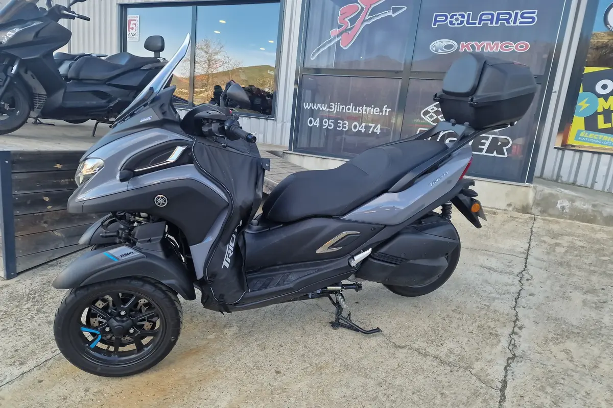 Vente Yamaha MWD 300 Tricity